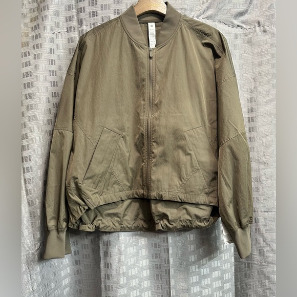 Lululemon Lightweight Hem-Cinch Bomber Jacket new . Nomad - Picture 8 of 16